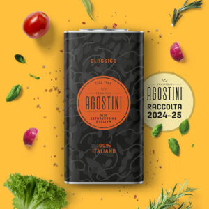 Frantoio Agostini Olio Extravergine di Oliva Classico Latta 5 litri - L'olio EVO Agostini Classico si presenta principalmente giallo con riflessi verdi. Al naso è fruttato ed equilibrato, con note di amaro e piccante, sentori erbacei di erba fresca appena tagliata e cardo. Dal gusto equilibrato tra amaro e piccante, si contraddistingue per la versatilità ed esalta tutti i piatti della cucina italiana. 