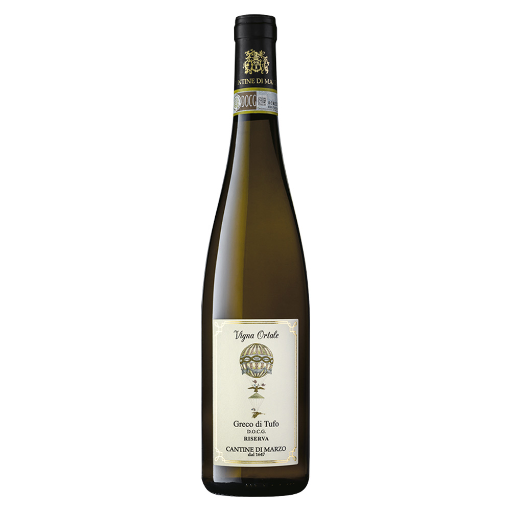 Cantine Di Marzo Vigna Ortale Greco di Tufo DOCG Riserva ha un bellissimo colore giallo dorato. Al naso si dimostra subito un bianco di grande eleganza e personalità, con sentori di nocciola ed erbe officinali, seguite da albicocca e sentori minerali. Al palato è estremamente equilibrato, fresco e sapido, lasciando un'impronta persistente, con ricordi di menta e rabarbaro sul finale. Le uve da cui si ottiene questo eccellente bianco provengono dal Cru Vigna Ortale, il più giovane dell'azienda con piante di età compresa tra i 5 e i 10 anni, ubicato su una collina ti Tufo, frazione Santa Lucia e confinante con l'antico Cru Vigna Serrone.-Prodotto in sole 3000 bottiglie all'anno.