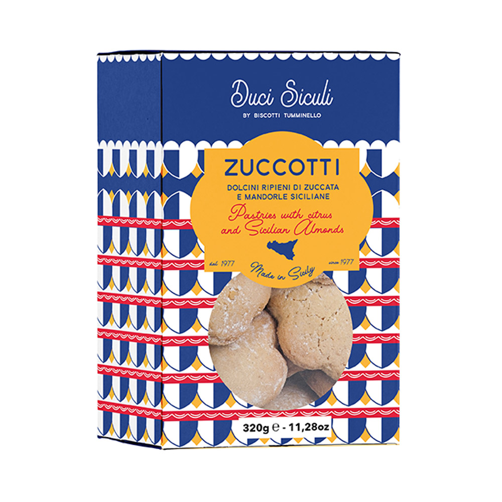 Tumminello Biscotti Zuccotti Specialità Siciliane ripiene di Mandorle 320g - Gli Zuccotti, dolci tipici della tradizione natalizia di Castelbuono, sono un delicato piacere che oggi è possibile gustare tutto l’anno.Con uno squisito ripieno di zuccata, mandorle e cannella, assicurano un sapore sfizioso che richiama alla mente i sapori ed i profumi dell’autentica tradizione dolciaria siciliana.Il delizioso involucro di pasta frolla ed il goloso ripieno sprigionano sapori unici ai quali è impossibile resistere. Questi dolci panciuti, ricoperti di glassa e confettini di zucchero, possono essere gustati tutto l’anno a fine pasto come sfizioso dessert, nel pomeriggio accompagnato da un tè o semplicemente come goloso intermezzo durante la giornata.