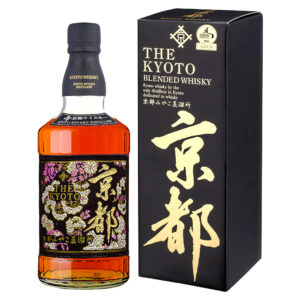 Kuro-Obi Black Belt, prodotto da The Kyoto Miyako Distillery, è un Whisky Giapponese in stile Bourbon. È composto da cereali 100% giapponesi, un blend di mais (non meno del 51%) e pregiati malti appositamente creati dalla distilleria. L'affinamento avviene in virgin American Oak Barrel, che donano al distillato note vanigliate e di frutta esotica come ananas, banana matura e cocco. Queste caratteristiche, perfettamente bilanciate dai sentori maltati, creano un blended whisky complesso, strutturato e dal feelmouth estremamente lungo e piacevole. L'etichetta è realizzata in pregiato tessuto giapponese ricamato. 