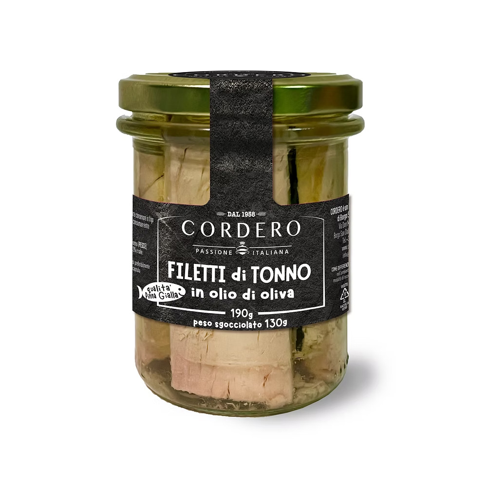 I Filetti di Tonno pinna gialla in olio d'oliva Cordero sono prodotti artigianalmente, secondo l'antica tradizione conserviera. Sono compatti e saporiti, adatti per qualsiasi preparazione ma anche per essere gustati da soli con un contorno.