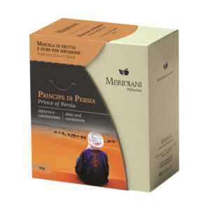 Meridiani Infuso di Frutta Principe di Persia 80g - Un blend che profuma di luoghi lontani e di antiche carovane. In questa miscela, datteri e fichi – frutti preziosi e simbolo di ricchezza – incontrano le note calde e avvolgenti di cardamomo e zenzero, spezie regali che da secoli impreziosiscono le tavole orientali.Il risultato è un infuso esotico, sontuoso, vellutato nel gusto ma vibrante nei profumi: un sorso di Oriente che accarezza il palato e risveglia l’immaginazione. Perfetto per essere gustato caldo, come rito rilassante nelle sere d’inverno, oppure freddo, come bevanda rinfrescante e aromatica durante l’estate.