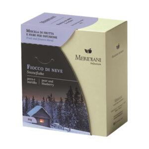 Meridiani Infuso di Frutta Fiocco di Neve 80g - Come un delicato fiocco che si posa leggero sull’inverno, questo infuso avvolge i sensi con una dolcezza inattesa. I candidi fiocchi di meringa si uniscono alla dolcezza della pera, alla morbidezza dell’uva sultanina e alla nota vellutata del mirtillo, creando una miscela sorprendente e soffice come neve appena caduta. Un abbraccio caldo e dolce, perfetto per trasformare ogni giornata fredda in un momento di coccola.