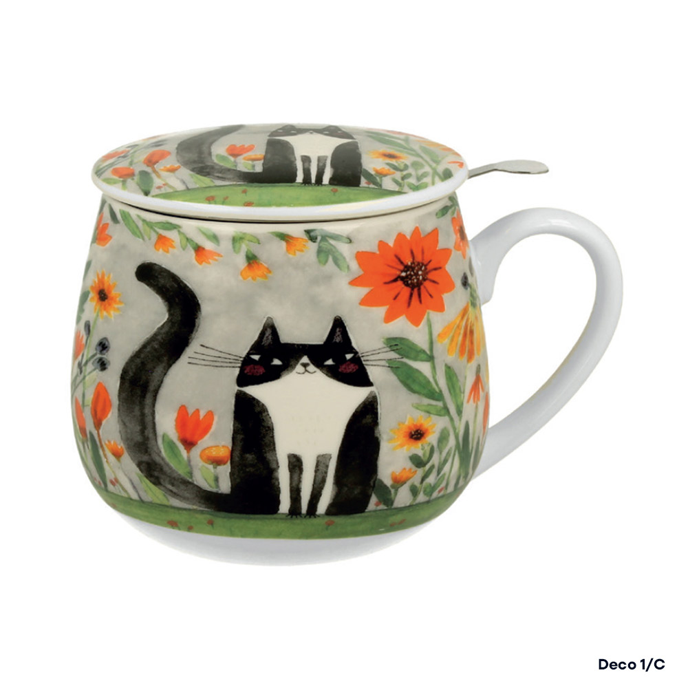 Meridiani Tisaniera con filtro infusore in acciaio "Loving Cats", disponibile in tre diverse decorazioni. Realizzata in porcellana, capacità 0,4L. Gift box in cartoncino contenente la tisaniera, ideale da regalare agli amanti del tè, infusi e tisane. Disponibile in tre diverse fantasie floreali. Novità 2025.