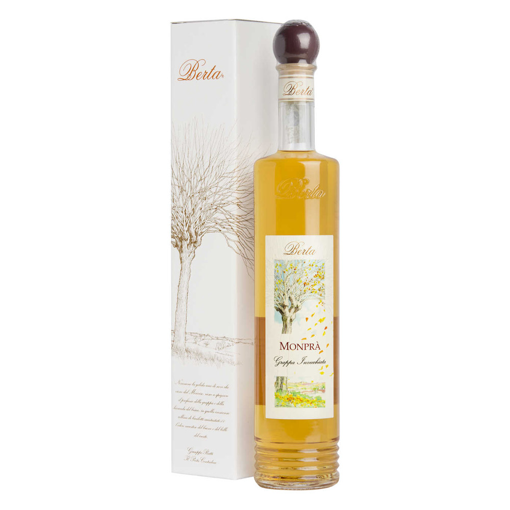 La Grappa Monprà di Distillerie Berta si presenta limpida, di un colore giallo ambra caldo e luminoso. Al naso è elegante e armoniosa, con un profumo pronunciato e complesso che svela note avvolgenti di vaniglia, cacao e frutta matura, arricchite da leggeri richiami speziati. In bocca rivela la sua caratteristica vena morbida e vellutata: il sorso è caldo e appagante, con un equilibrio perfetto tra le note del legno e la dolcezza del frutto, chiudendo con un finale persistente e pulito. - Monprà nasce dall’incontro di due grandi vitigni piemontesi, Barbera e Nebbiolo, le cui vinacce selezionate vengono distillate attraverso il metodo tradizionale discontinuo in caldaie di rame a vapore. Questo processo artigianale permette di estrarre al meglio i profumi nobili dell’uva. Successivamente, la grappa riposa per 12 mesi in botti di Rovere di Slavonia, dove acquisisce rotondità, complessità e quel carattere gentile che la rende unica. - È il “lusso quotidiano” di casa Berta, ideale per chiudere un pasto in modo raffinato o per un momento di meditazione serale. Perfetta da gustare liscia, magari in abbinamento a cioccolato fondente, è una scelta d’eccellenza per chi ama i distillati morbidi e di grande personalità.