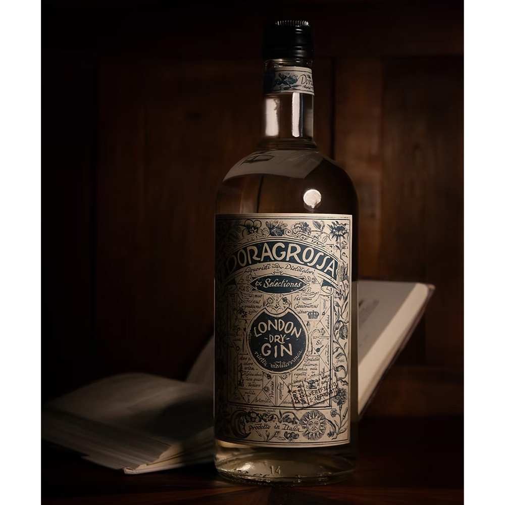 Doragrossa London Dry Gin botaniche: ginepro, ireos, genziana, lavanda e arancio dolce distillate a bagnomaria