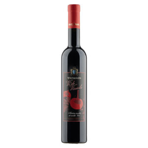 Bottiglia di Vì de Visciola Vignamato, bevanda marchigiana tradizionale a base di vino e visciole dal colore rosso rubino.