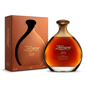 Zacapa Ron Centenario XO Solera Gran Reserva Especial — prestigioso rum del Guatemala in elegante caraffa e astuccio